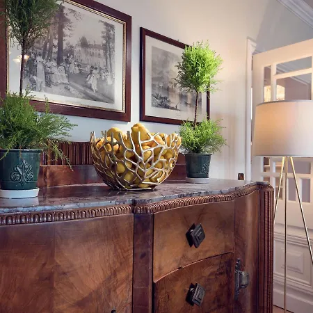 Vilă Bozonos • Classy Escape With Heated Pool
